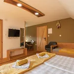 Organic Homestead Mikl Apartament *