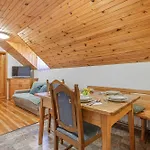 Daire Organic Homestead Mikl