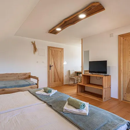 Organic Homestead Mikl شقة