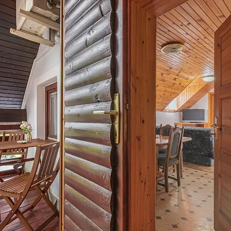 Organic Homestead Mikl Appartement