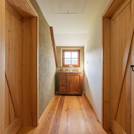 Organic Homestead Mikl *