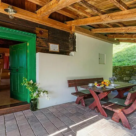 Organic Homestead Mikl Apartamento *